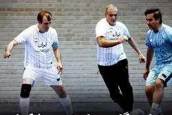 پاس گل «جوان» به پزشکیان