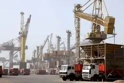ورود نیم میلیون تُن کالای اساسی به بندر امام