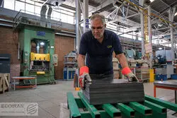 آیا با افزایش سن، نرخ بیکاری کاهش می‌یابد؟