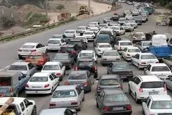 ترافیک نیمه‌سنگین در جاده‌های شمالی؛ محور پونل-خلخال همچنان مسدود