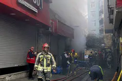 شهادت یک آتش‌نشان در حادثه حریق خیابان بهار+فیلم 
