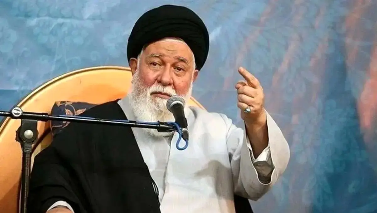 امامان جمعه: عقب‌نشینی در مذاکرات هسته‌ای نداریم