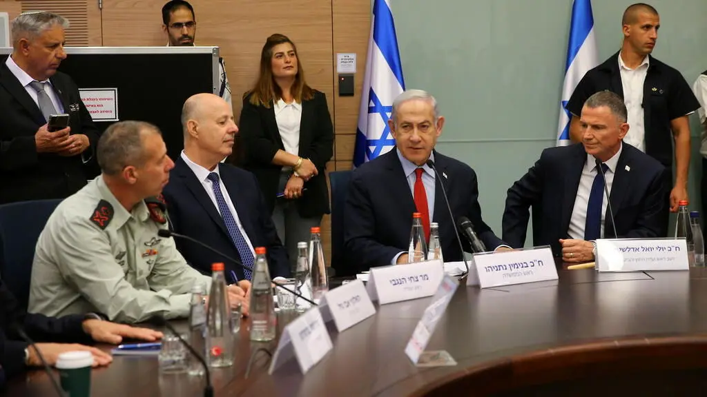 ادعای مقام ارشد اسرائیلی: موضع قطعی در برابر توافق موقت نداریم/ در مذاکرات خراب‌کاری نمی‌کنیم!