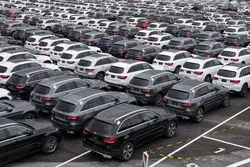 بانک مرکزی با تخصیص ارز  به واردات مجدد خودرو موافقت کرد