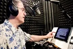 معرفی شغل گویندگی مجازی + درآمد و مزایا