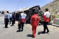 مصدومیت ۱۳ نفر بر اثر واژگونی ون زائران اربعین