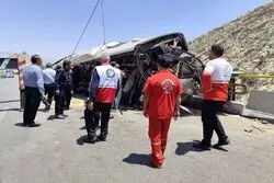 مصدومیت ۱۳ نفر بر اثر واژگونی ون زائران اربعین