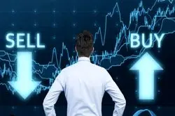 رشد آرام در سایه خروج پول حقیقی؛ حجم معاملات اوج گرفت