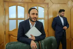 کارکرد ناو هواپیمابر آبراهام لینکلن از زبان بهادری جهرمی با انتشار عکس ناو جرالد فورد+ تصویر
