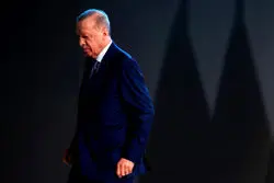 بازیگرى آنکارا زیر سایه غرب