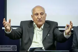 آیا نقل کردن از اقتصاددانان معقول است؟