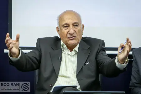 آیا نقل کردن از اقتصاددانان معقول است؟