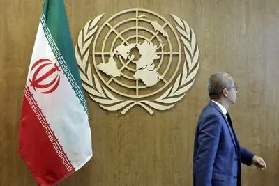 ذاکریان: ایران در دو راهی نظم جهانی