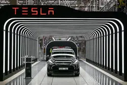 کنسل شدن ساخت ارزان‌ترین خودروی برقی تسلا: ماسک خلف وعده کرد