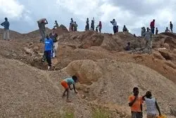 استثمار کودکان برای تولید باتری لیتیوم یونی