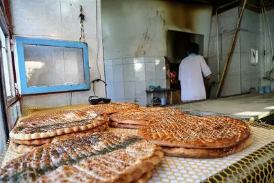 سامانه «نانینو» راز خریدهای عجیب نان را فاش کرد