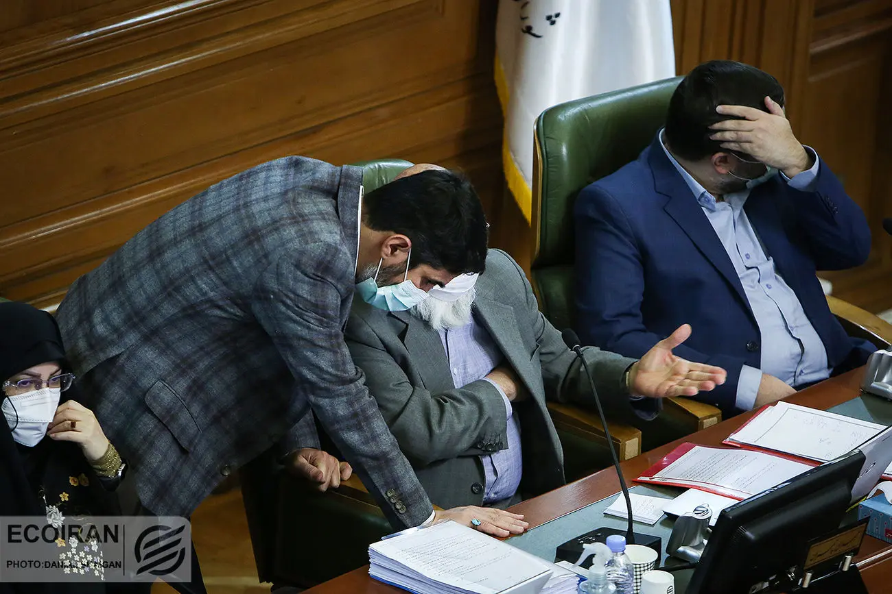 کنایه هاواعتراض های نهان عیان شد

