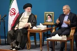 گزارش رئیس‌جمهور از برنامه سفر نیویورک به رهبر انقلاب