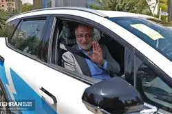 تاکسی آنلاین شهرداری زیر تیغ نقد کارشناسان / یک جامعه‌شناس شهری: اولویت‌های تهران جای دیگری است