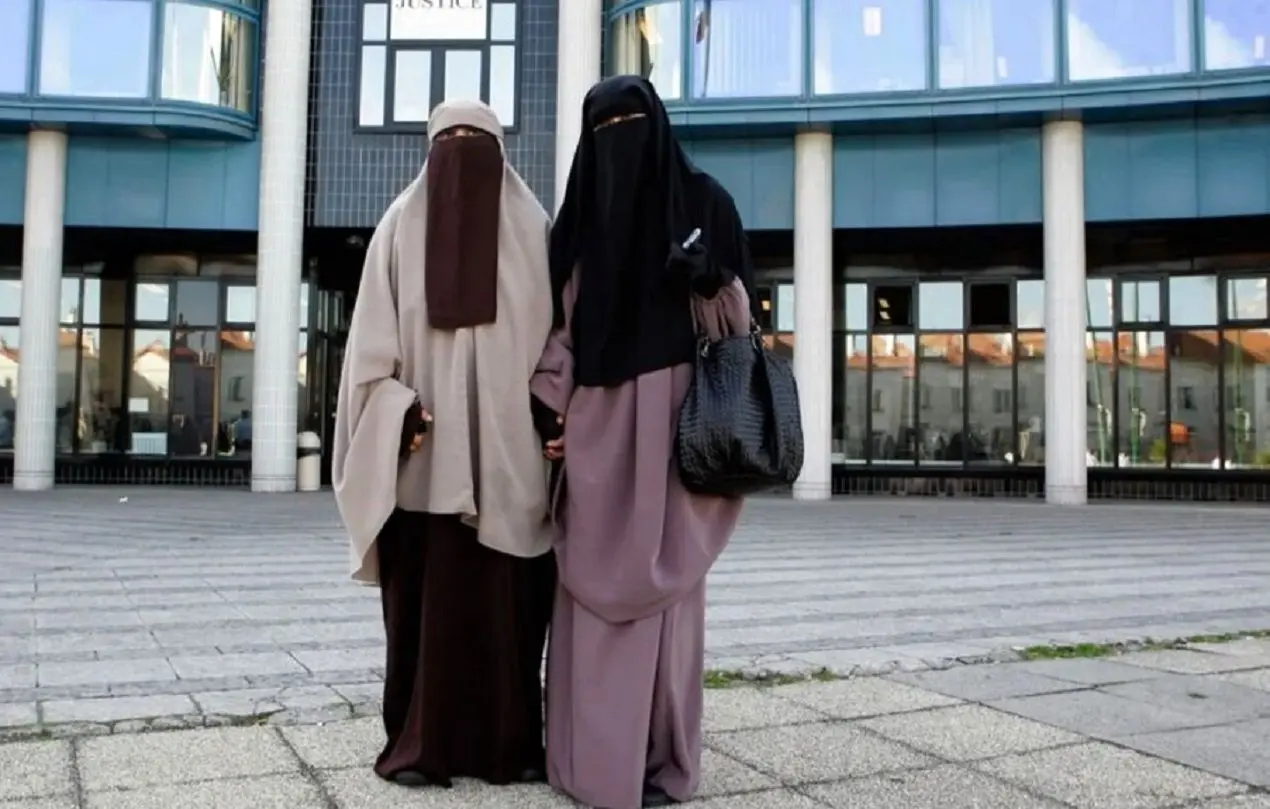پرتغال پوشش اسلامی در اماکن عمومی را ممنوع اعلام کرد