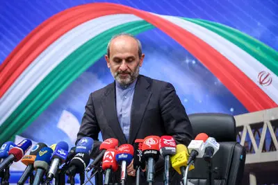 رئیس سازمان صدا و سیما: در ماجرای «جنگنده اف ۳۵» به اعتبار صدا و سیما لطمه خورد/ روایت اول در حوادث ۱۴۰۱ از دست رفت