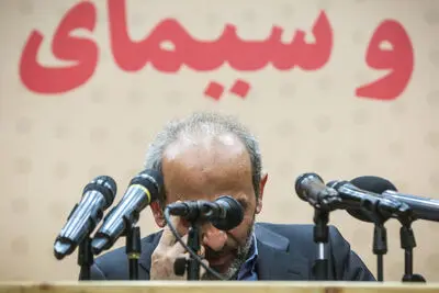رئیس صداوسیما زیر تیغ انتقاد؛ موج اعتراضات به برنامه جنجالی شبکه یک/ امام جمعه اهل سنت ارومیه بیانیه داد