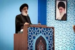امام جمعه کرج: دشمن با دروغ می‌ترساند / در دو جنگ اخیر شکست خورد