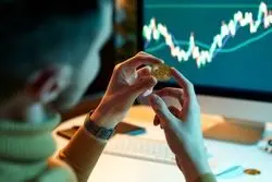 این بار Funding Rate سرعت‌گیر بیت‌کوین بود