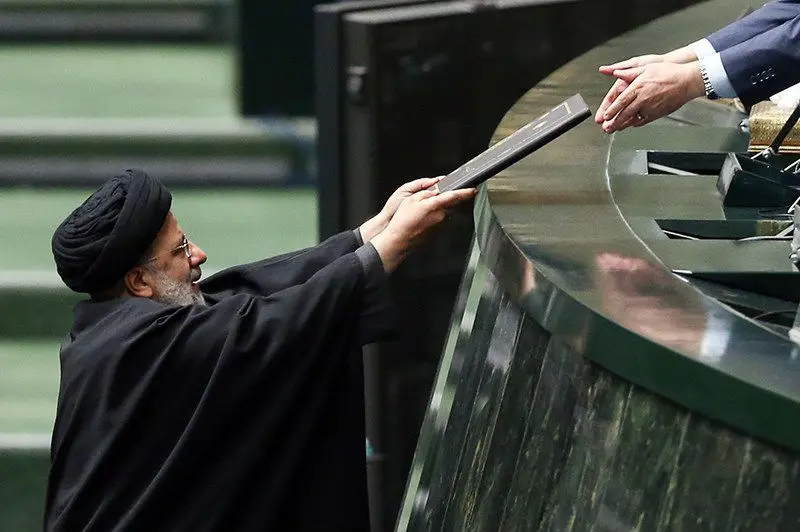 درآمدهای مالیاتی بودجه، زیر تیغ جراحی مجلس