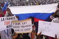 جنگ به خاک روسیه کشیده شد/ کودتاچی‌ها پرچم روسیه را به اهتزاز درآوردند!