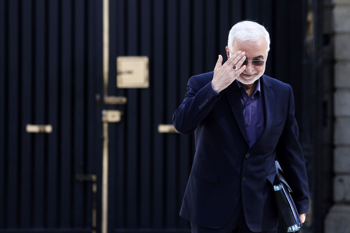 ساخت بزرگترین نیروگاه خورشیدی ایران کلید خورد