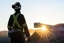 حمایت محدودیت عرضه از رشد نرخ سنگ‌آهن و زغال