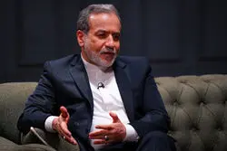 هشدار عراقچی نسبت به مشارکت نظامی مستقیم آمریکا