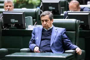 پیام 2 میلیارد دلاری همتی به بازار ارز/ ترمز دلار کشیده می‌شود؟

