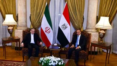 پشت پرده آشتی تاریخی تهران و قاهره؛ سیگنال دیپلماتیک سفر عراقچی از قاهره به ریاض و کل منطقه