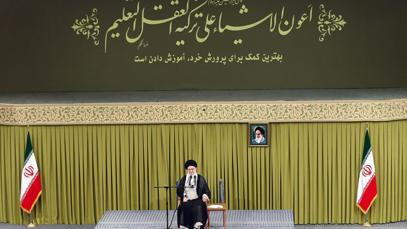 رهبر انقلاب: دولت هر مقدار که خرج آموزش و پرورش کند، سرمایه و افتخار است