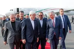محمدرضا عارف وارد ایروان شد
