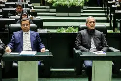 اظهارات جنجالی همتی درباره دلار/ دلار ۱۶ درصد گران شده؛ این افزایش طبیعی است!