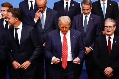 اکونومیست: کوه یخ گرینلند چگونه می‌تواند کشتی اتحاد غرب را غرق کند؟