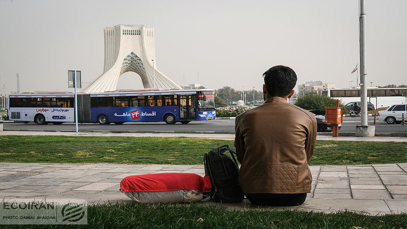 آشفته‌ حالی بازار کار جوانان/ شهرنشینان کمتر در تله بیکاری گرفتار شدند