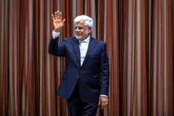 معاون پزشکیان به مجلس می‌رود