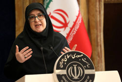 رئیس کل بانک مرکزی تغییر نمی‌کند