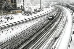 شهرداری تهران:‌ عامل ترافیک بزرگراه های تهران بارش برف نیست 