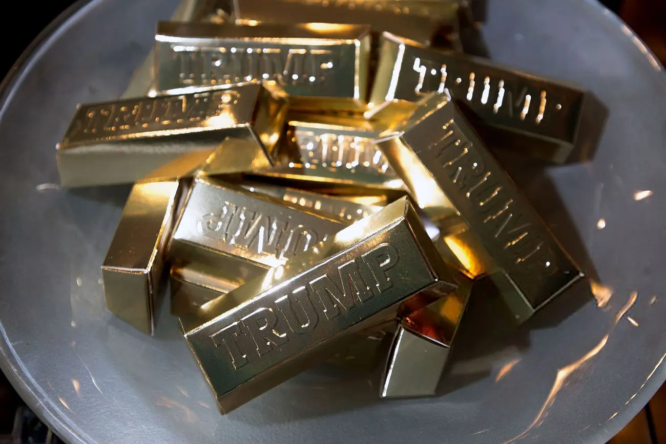 سرخ‌پوشی طلا و سکه در روز رکوردشکنی طلای جهانی / بورس به سرعت‌گیر رسید