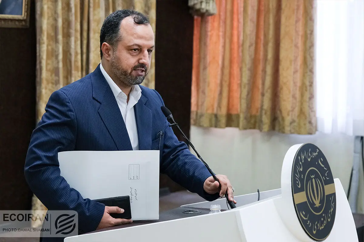 سخنگوی اقتصادی دولت: بازار ارز تحت کنترل است/ صحبت‌های خاندوزی از FATF و دلار تا بحث خروج سیمان و فولاد از بورس