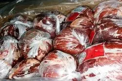 ترخیص محموله 200 تنی گوشت منجمد پس از یکسال