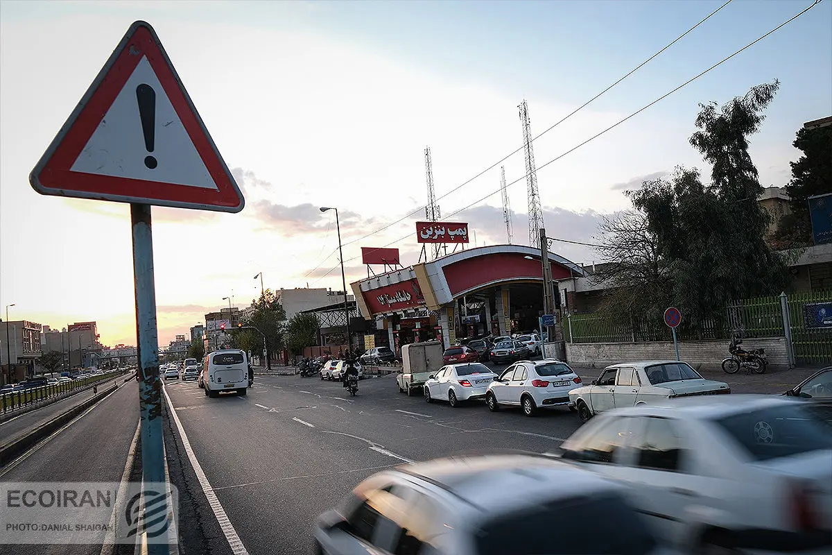 سهمیه بنزین آذر ۱۴۰۴ بدون تغییر به کارت‌ها واریز شد
