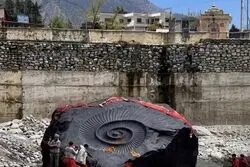 کشف یک سنگ 170 میلیون ساله در سیل نپال