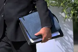 معاونت پارلمانی مشمول تغییرات کابینه نخواهد شد؟