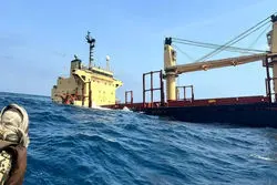 انهدام و غرق اولین کشتی در دریای سرخ/ ناوچه ایتالیایی یک پهپاد را سرنگون کرد 